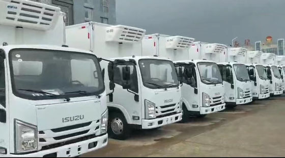 93KW 125HP Isuzu یخچال وان دیزل 4 × 2 Isuzu فریزر کامیون