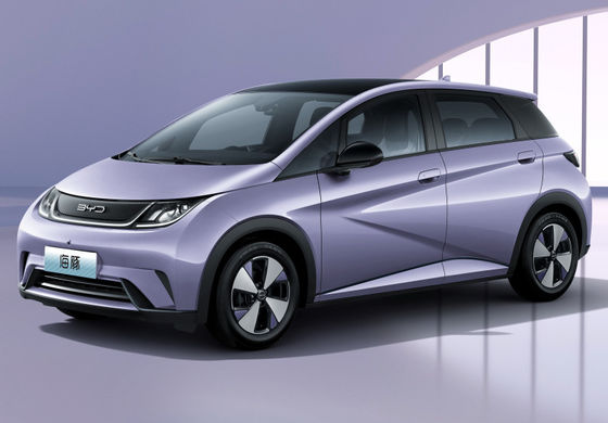 5 صندلی BYD سدان الکتریکی EV ماشین 130kw BYD سدان الکتریکی