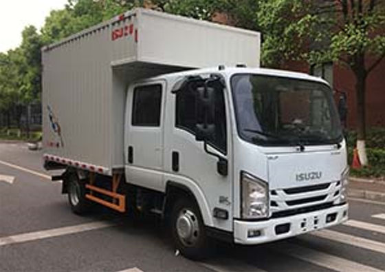 5 صندلی کامیون عایق بندی شده 126hp Isuzu تحویل ون انتقال دستی کابین بالا