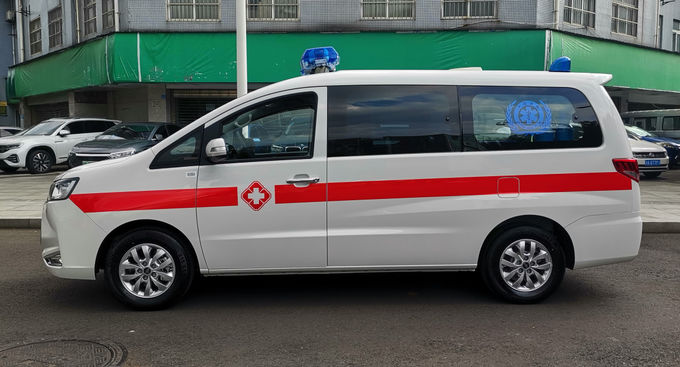 5آمبولانس اورژانسي پزشکي 2 متري بنزين 4×2 راننده عقب 3