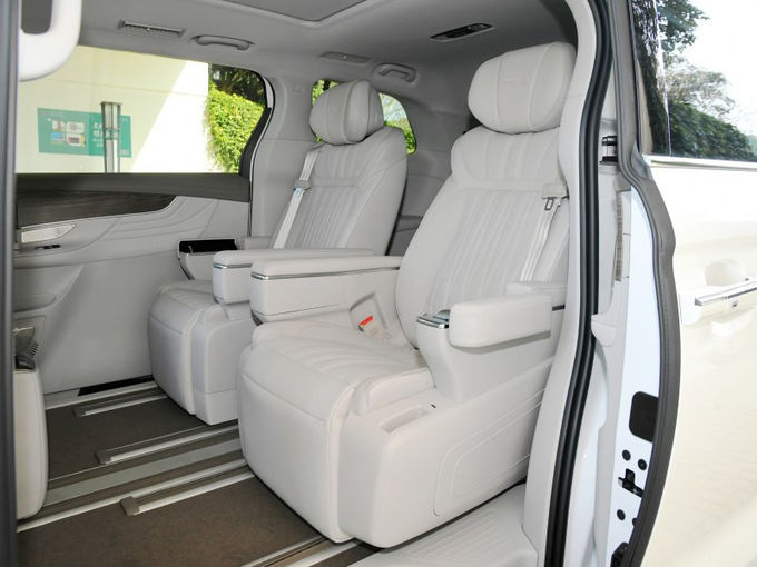 Roewe مینی وان بزرگ MPV وانز بنزین 7 صندلی 4x2 گیربکس خودکار 6
