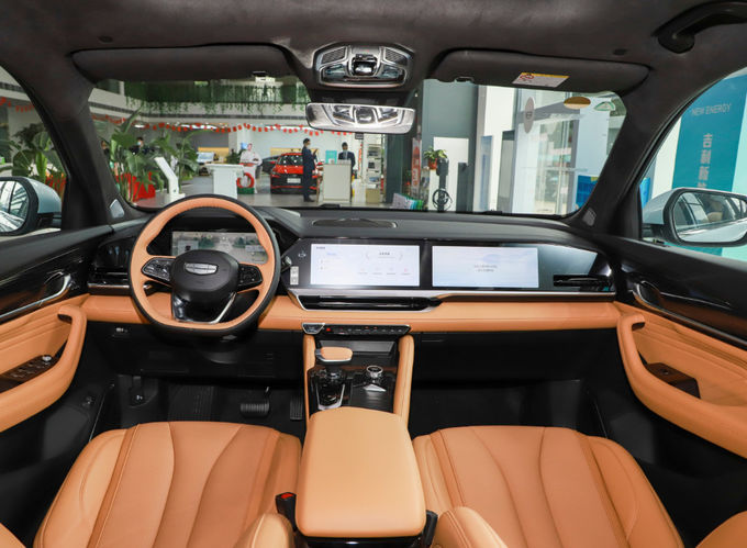 پلاگ ان هیبریدی SUV خودرو اتومبیل در خارج از جاده اتومبیل بنزین 6