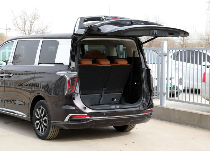 7-seater Hongqi HQ9 Vehicle اتومبیل کسب و کار پذیرش 8 سرعت 4
