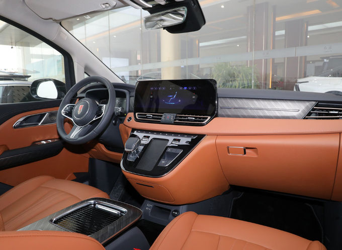 7-seater Hongqi HQ9 Vehicle اتومبیل کسب و کار پذیرش 8 سرعت 6