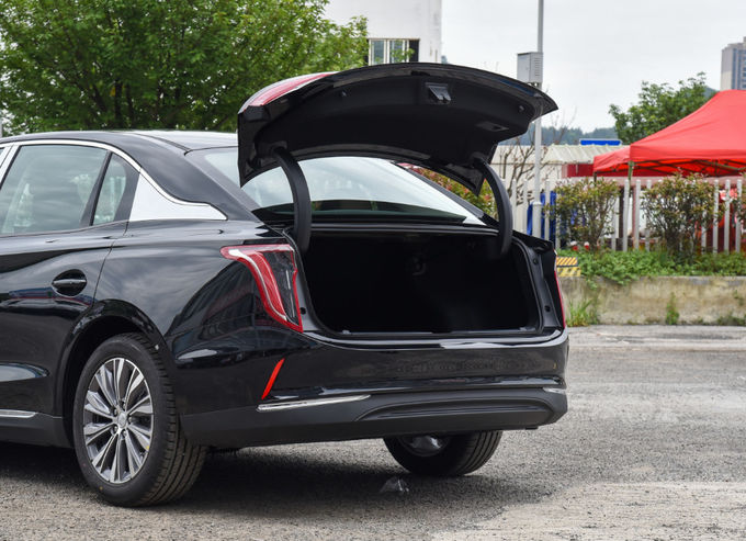 140Kw Hongqi EV Cars 5 Seat Sedan SUV کوچک سایز سیاه 5