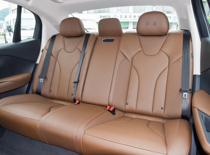140Kw Hongqi EV Cars 5 Seat Sedan SUV کوچک سایز سیاه 7