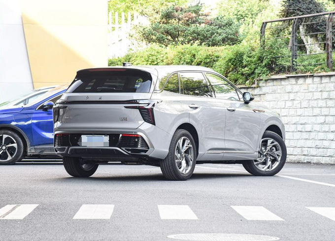 خودروهای بنزینی 5 صندلی 4 چرخ 4x4 5
