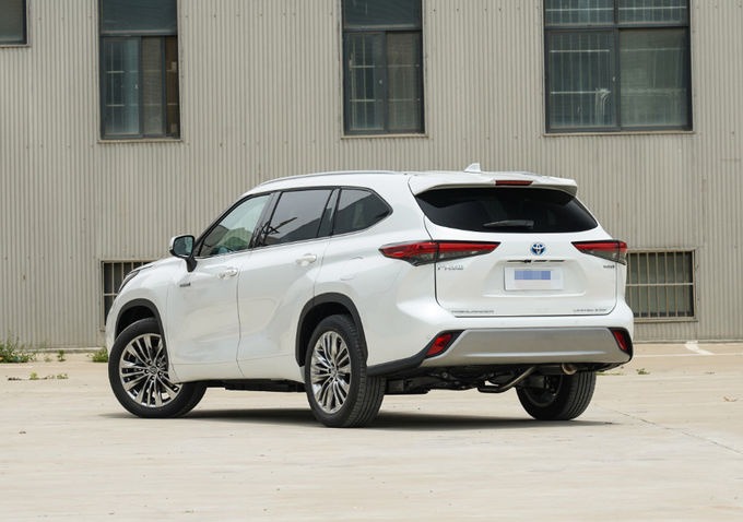 تویوتا هیلندر SUV اتومبیل های بنزینی 7 نفره هیلندر 3