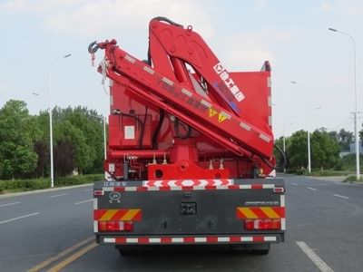 SINOTRUK ماشین آتش نشانی اضطراری دیزلی دیزلی 6 صندلی گیربکس دستی 4×2 2