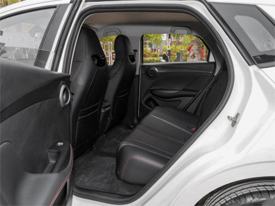 BYD اتومبیل الکتریکی خالص E2 لوکس دو چرخ 4 × 2 انتقال خودکار 4
